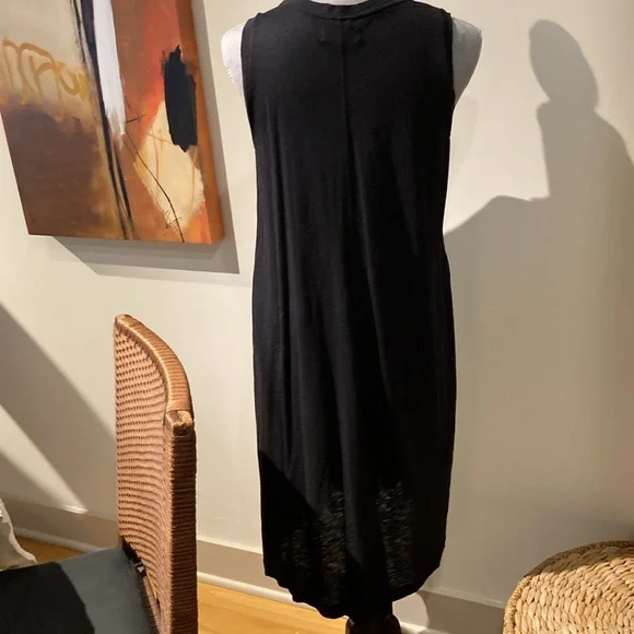 Velvet by Graham & Spencer Black Sleeveless Dress-size XS - Picture 4 of 5